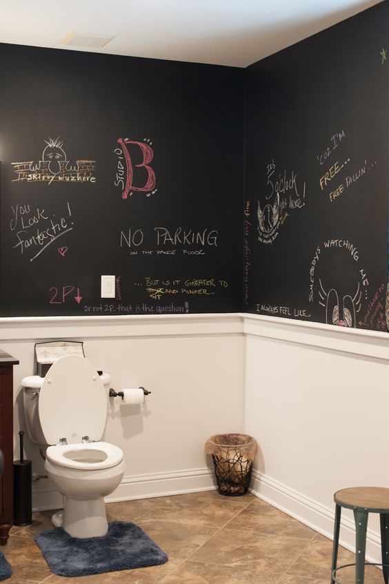 38 Unconventional Chalkboard Bathroom Decor Ideas - DigsDigs